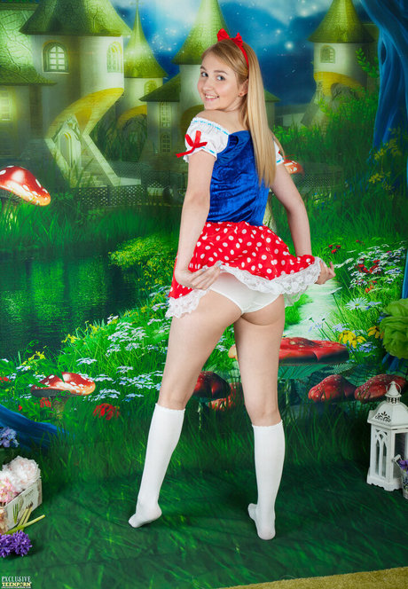 Nimfa model beautiful pic