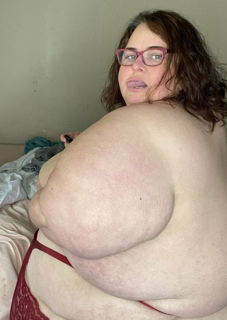 leilawaters star naked pictures