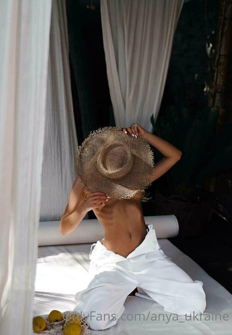 anya ukraine model exclusive image