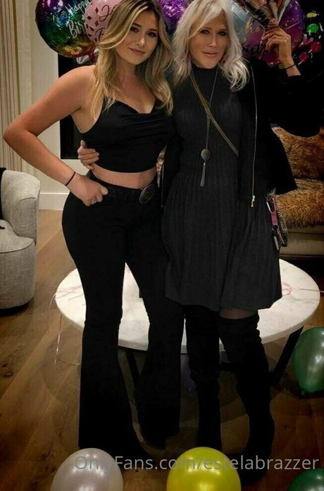 estelabrazzer art actress photos