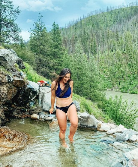 Nikki Delventhal pretty pornstar picture