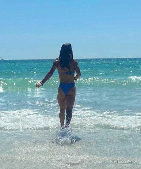 Isabella DuCharme model nudes images