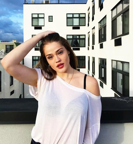 Laney DeGrasse pornstar pretty photos