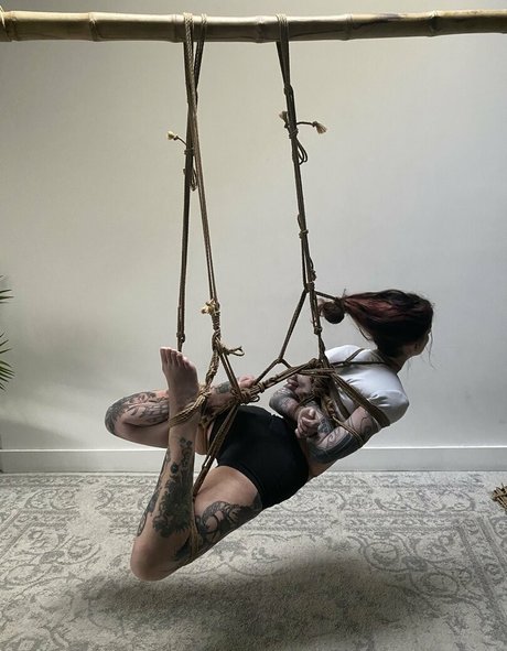 curvy muscle onlyfans sexy gallery