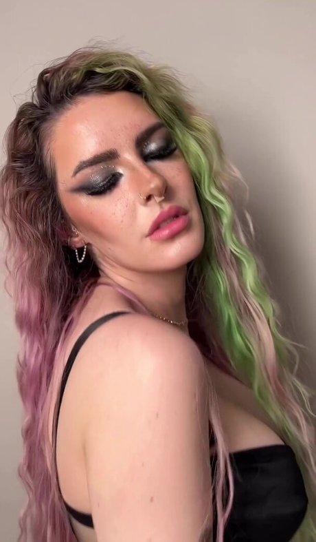 Karen Bachini porn actress picture