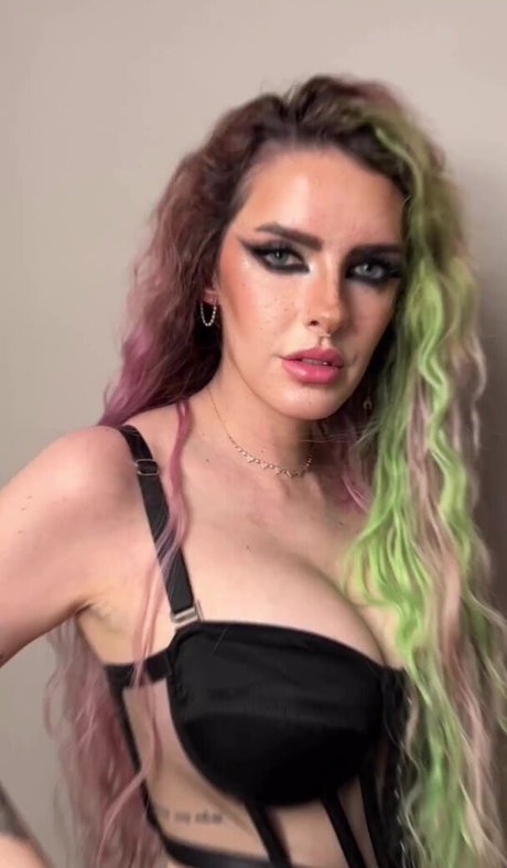 Karen Bachini pornstar erotic photo