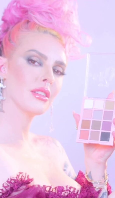 Karen Bachini model galleries