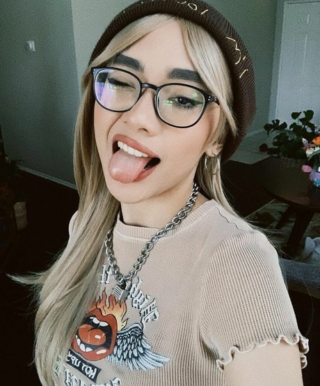 nerdy onlyfans free nude picture