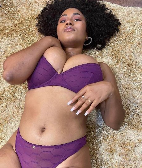 Lady Dadoune free model img