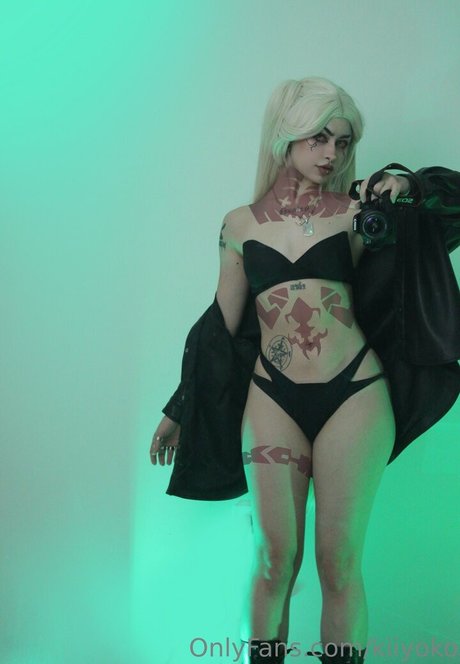 Kiiyoko star nude image