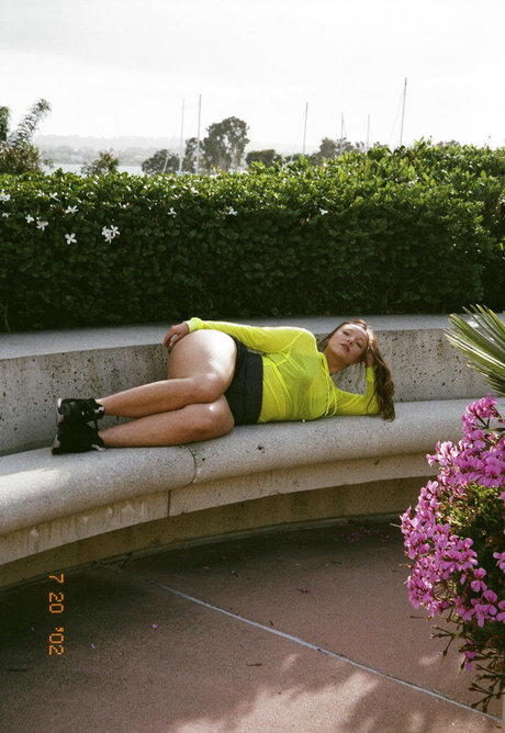 Autumnfallsxxx erotic star galleries