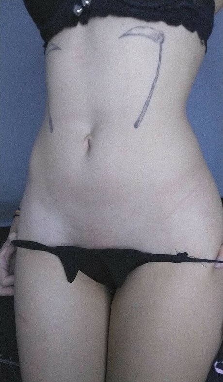 Kindessa sama model top photos