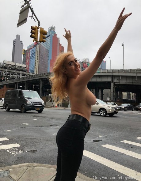 mom ass onlyfans hot archive