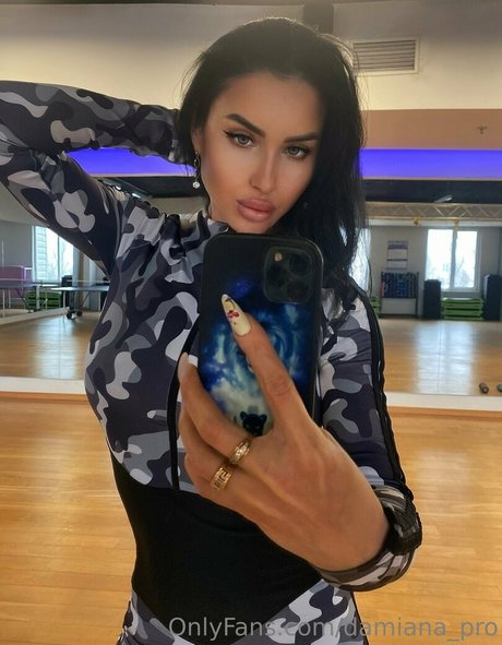 damiana pro naked actress pic