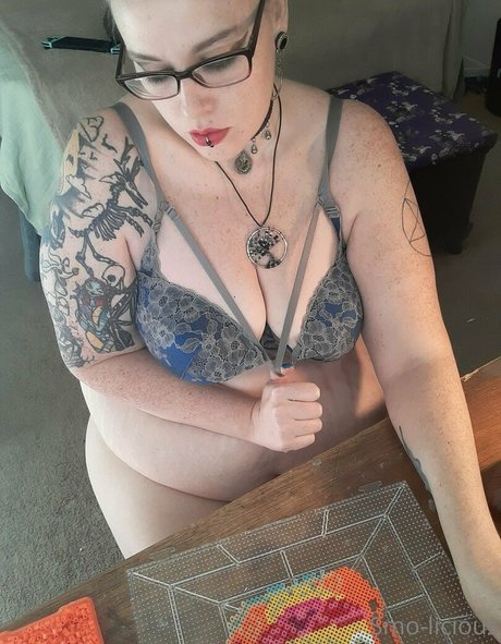 shemale handjob onlyfans sexy nudes archive