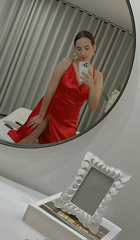 dulceprada pornstar naked image