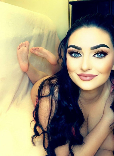 Thatbeach247 beautiful actress pictures