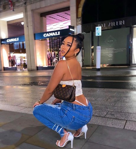 annouveauriche adult actress gallery