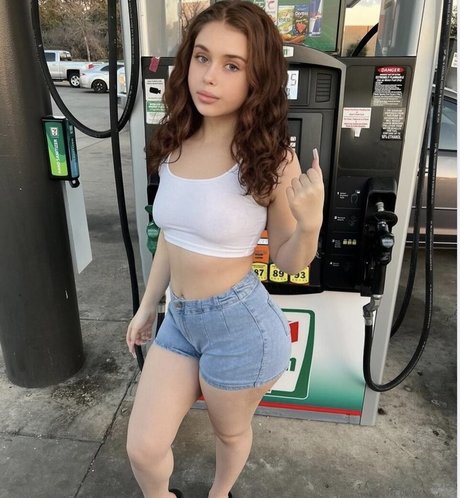 xoxojulia star beautiful photo