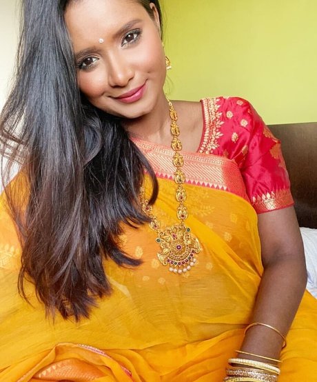 Resha Antony nude model photo