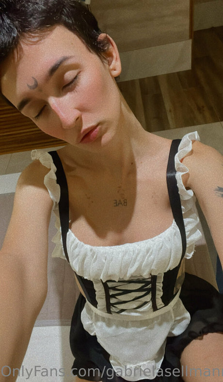 gabrielasellmann free model photo