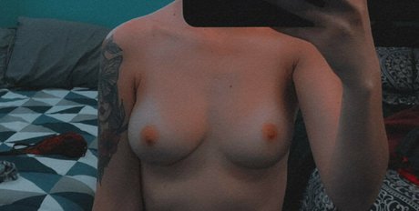 xoxoashleym nude actress picture