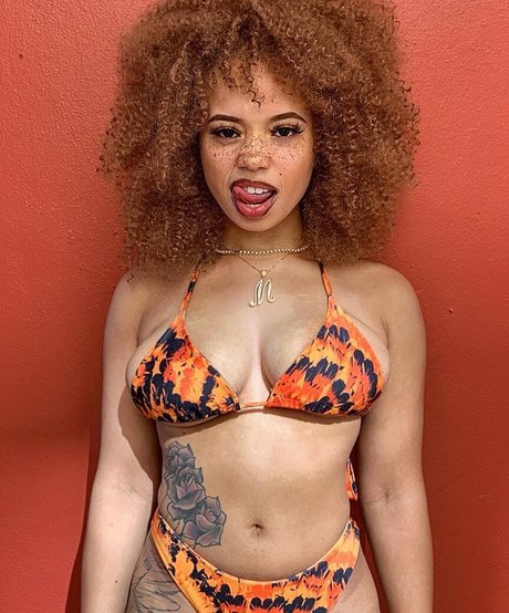 mayaregiii pretty actress photo