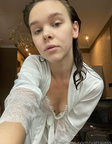 curvy muscle onlyfans hot naked images