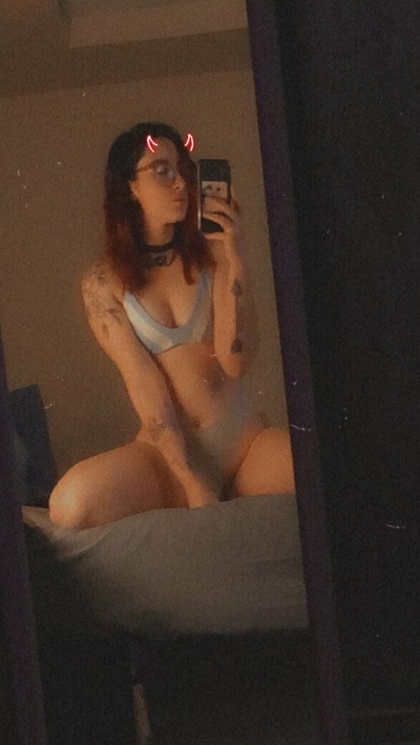 miniloupxxx nudes model photos