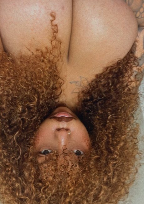 BadGyalGoodLife porn model picture