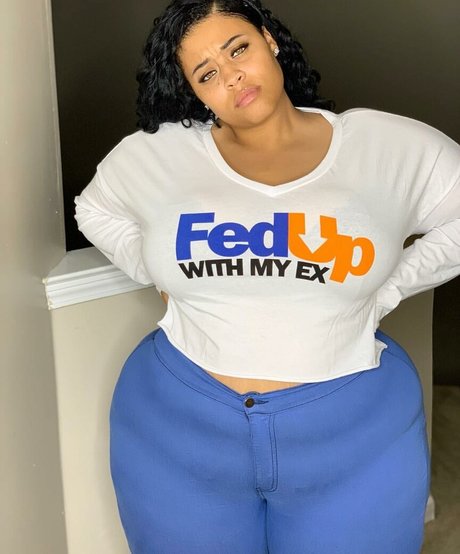 Jasmine Gunn perfect pornstar archive