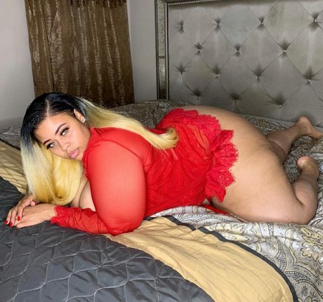 Jasmine Gunn model high quality picture