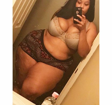 Jasmine Gunn hd star pics