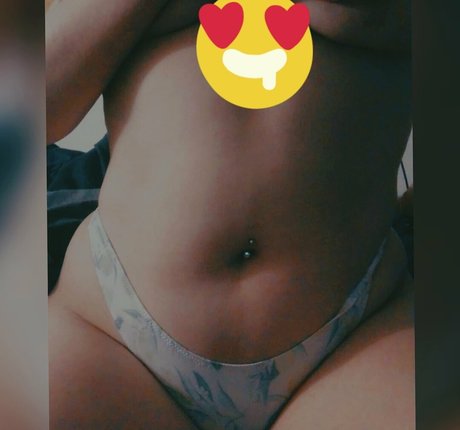 xxcherrycupcakexx naked model photo