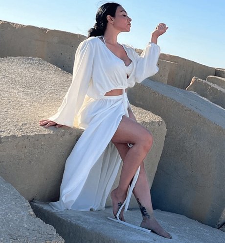 Mirhan Hussein sexy star image