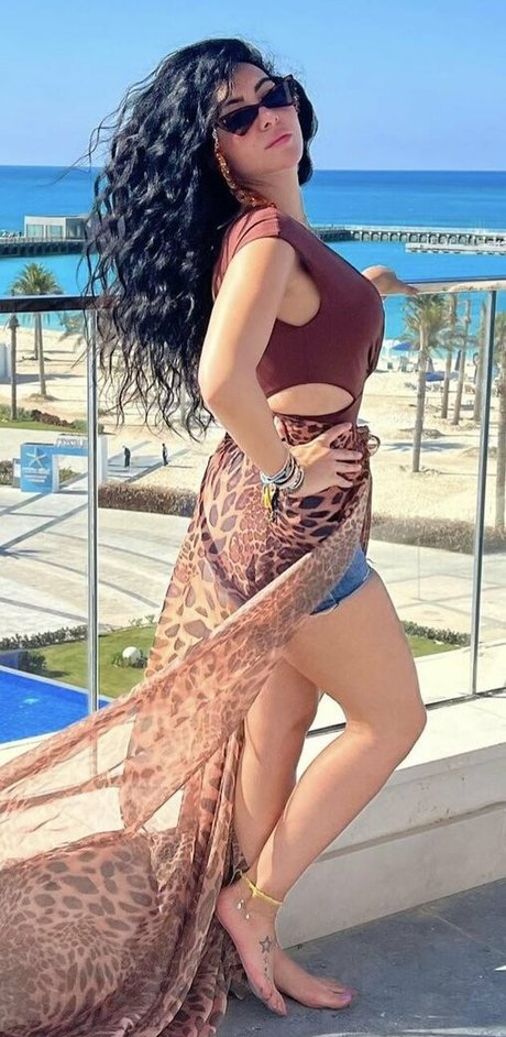 Mirhan Hussein hot model archive