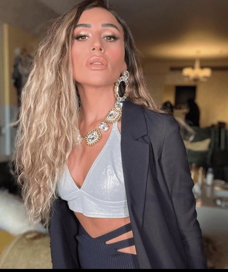 Dina El Sherbiny hd star pic