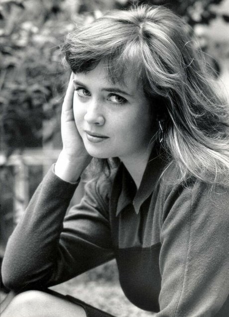 Lysette Anthony sexy model galleries