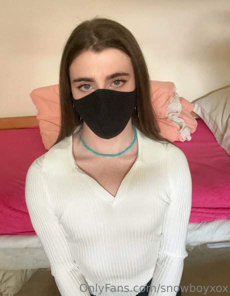 blonde shemale onlyfans top galleries