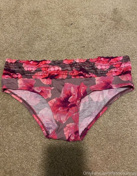 faithyangel naked star picture