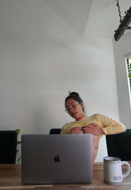 Piffanyandco adult model pic