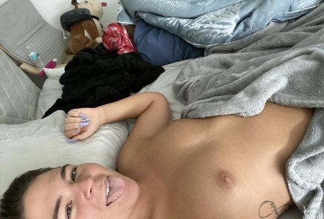 Rharrirhound erotic star pics