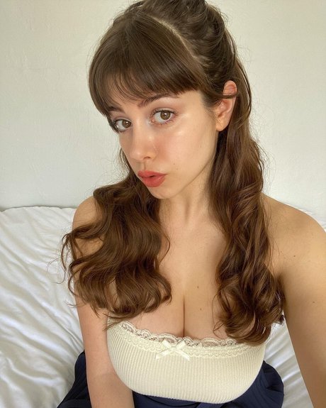 lesbian pussy onlyfans art naked img