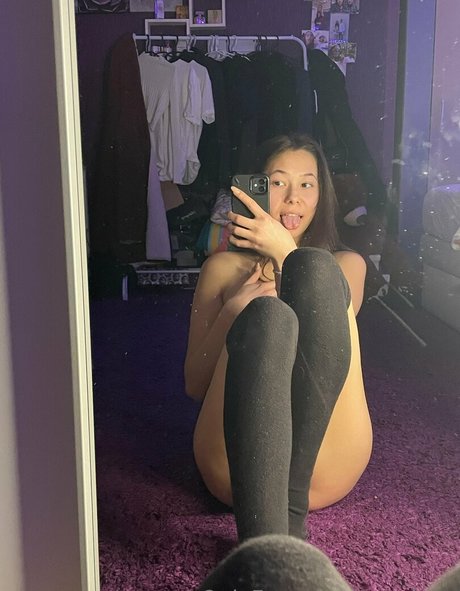 amyloou xxx pornstar photo