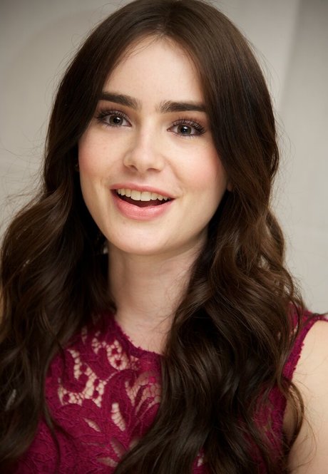 Lily Collins free pornstar image