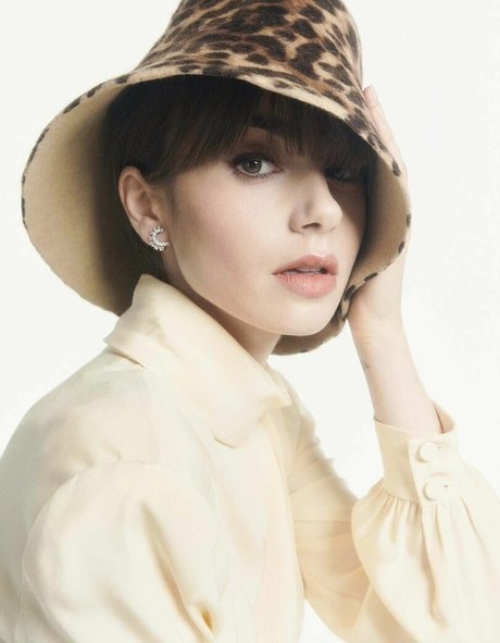 Lily Collins model xxx archive