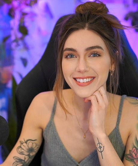 marzz hot actress img