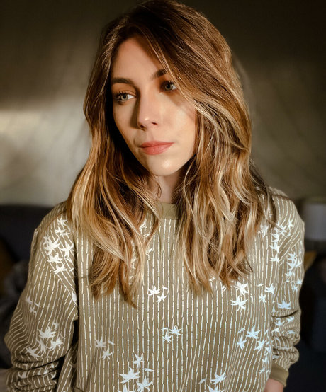 marzz model top image