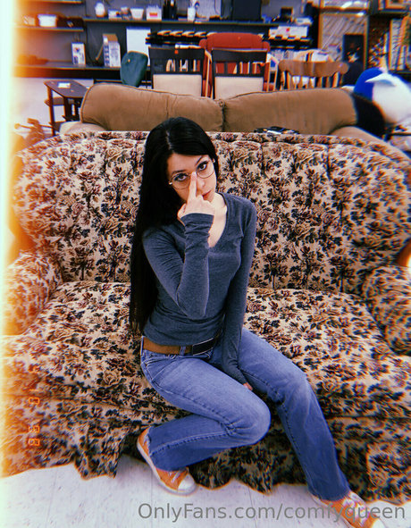 goth pawg onlyfans free nude picture