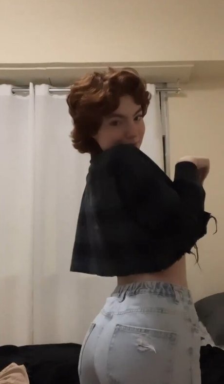 latina solo onlyfans naked img